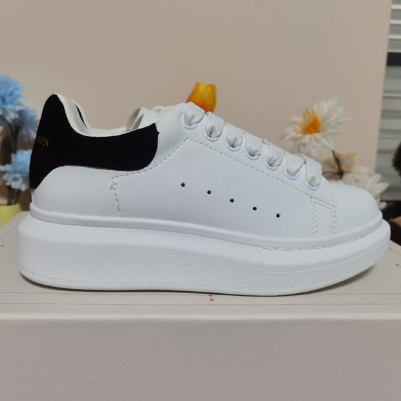 Alexander McQeen Shoes - Women's shoes Alexander McQeen sneakers